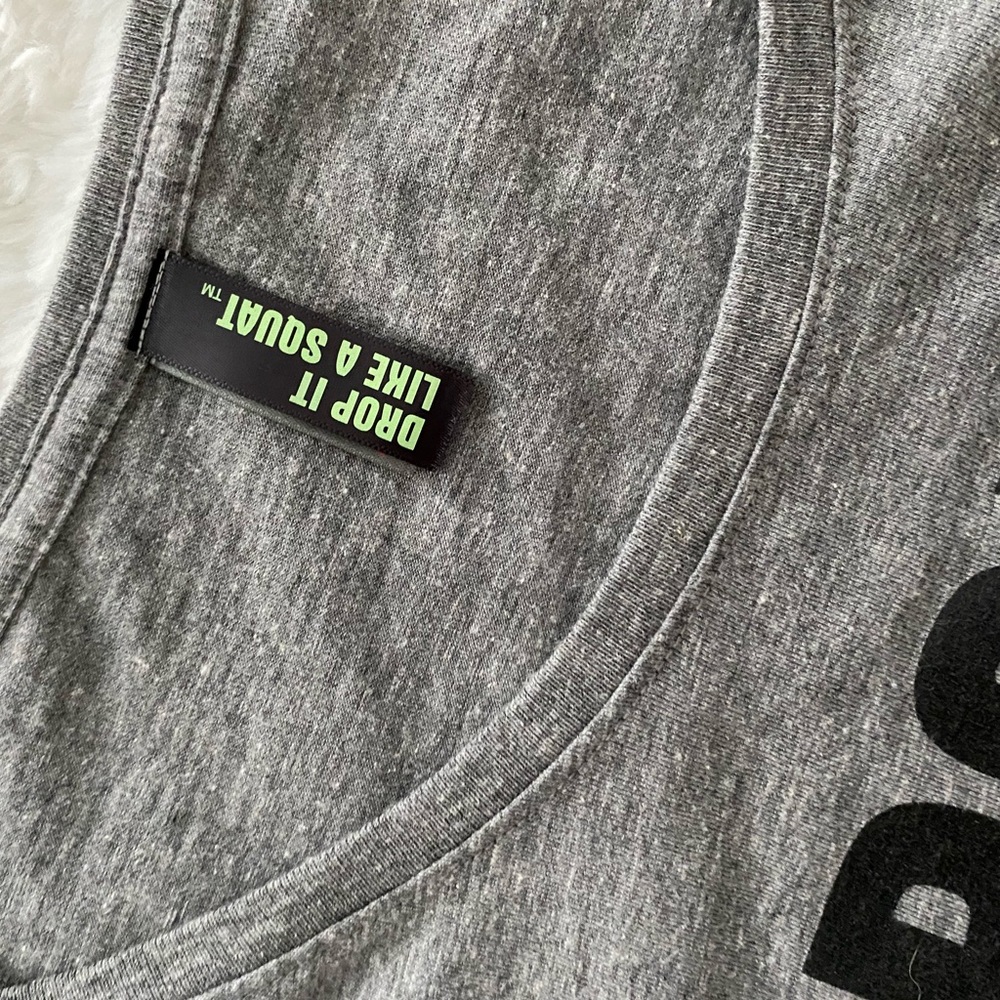 Workout Tank size large - Picture 2 of 3